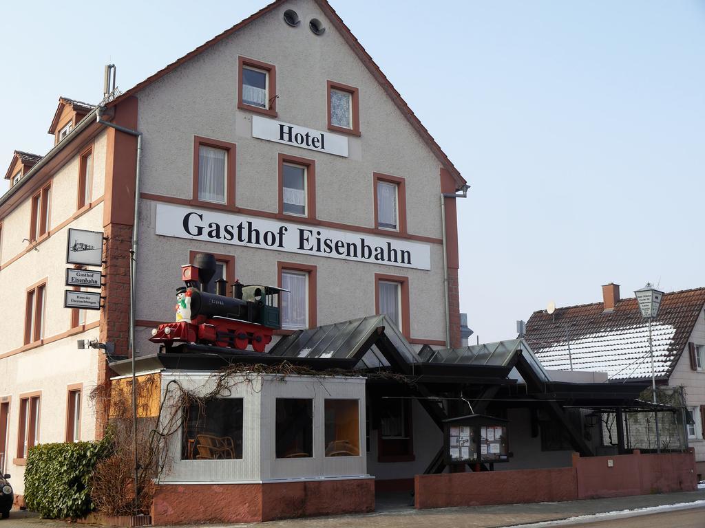 Hotel-Gasthof-Destille-Eisenbahn Mosbach  Exterior photo